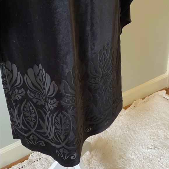 Stunning black dress - Picture 3 of 5